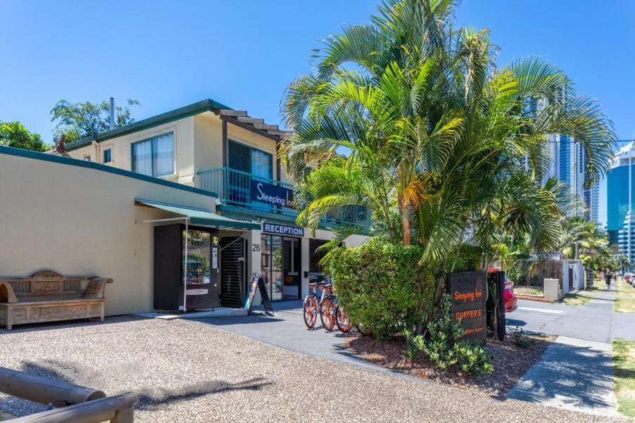 Sleeping Inn Backpackers Resort Gold Coast Dış mekan fotoğraf