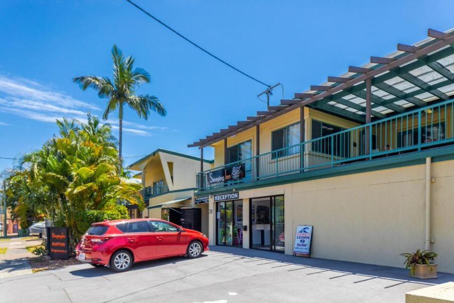 Sleeping Inn Backpackers Resort Gold Coast Dış mekan fotoğraf